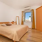 Gostinjska kuća Sobe Na Konalu