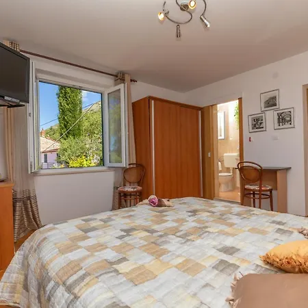 Sobe Na Konalu Pensjonat 3*